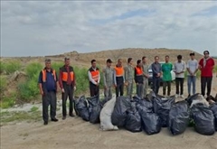 پاکسازی اطراف پل قوری‌چای اصلاندوز